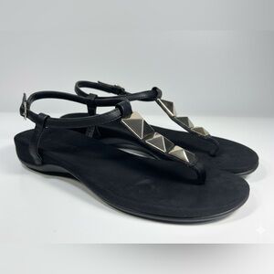 Vionic | Black Orthopedic Thong Sandals with Gold Stud Accents